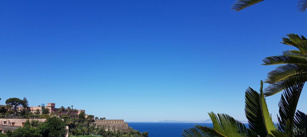 Hotel Oriente Vico Equense Eksteriør bilde